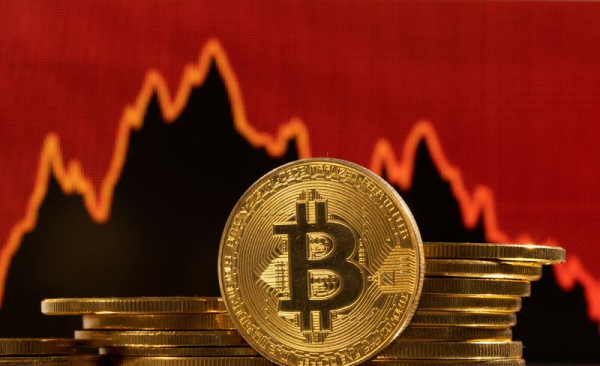Bitcoin : Le calme plat persiste, tempête en vue ? Bitcoin : Le calme plat persiste, tempête en vue ?